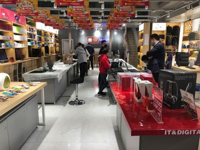 助力城市經濟活力復蘇 全國多地京東電腦數碼專賣店恢復營業，電子產品銷售回暖